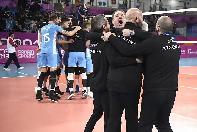 Voley: Argentina venció a Chile y llegó a la final por el Oro