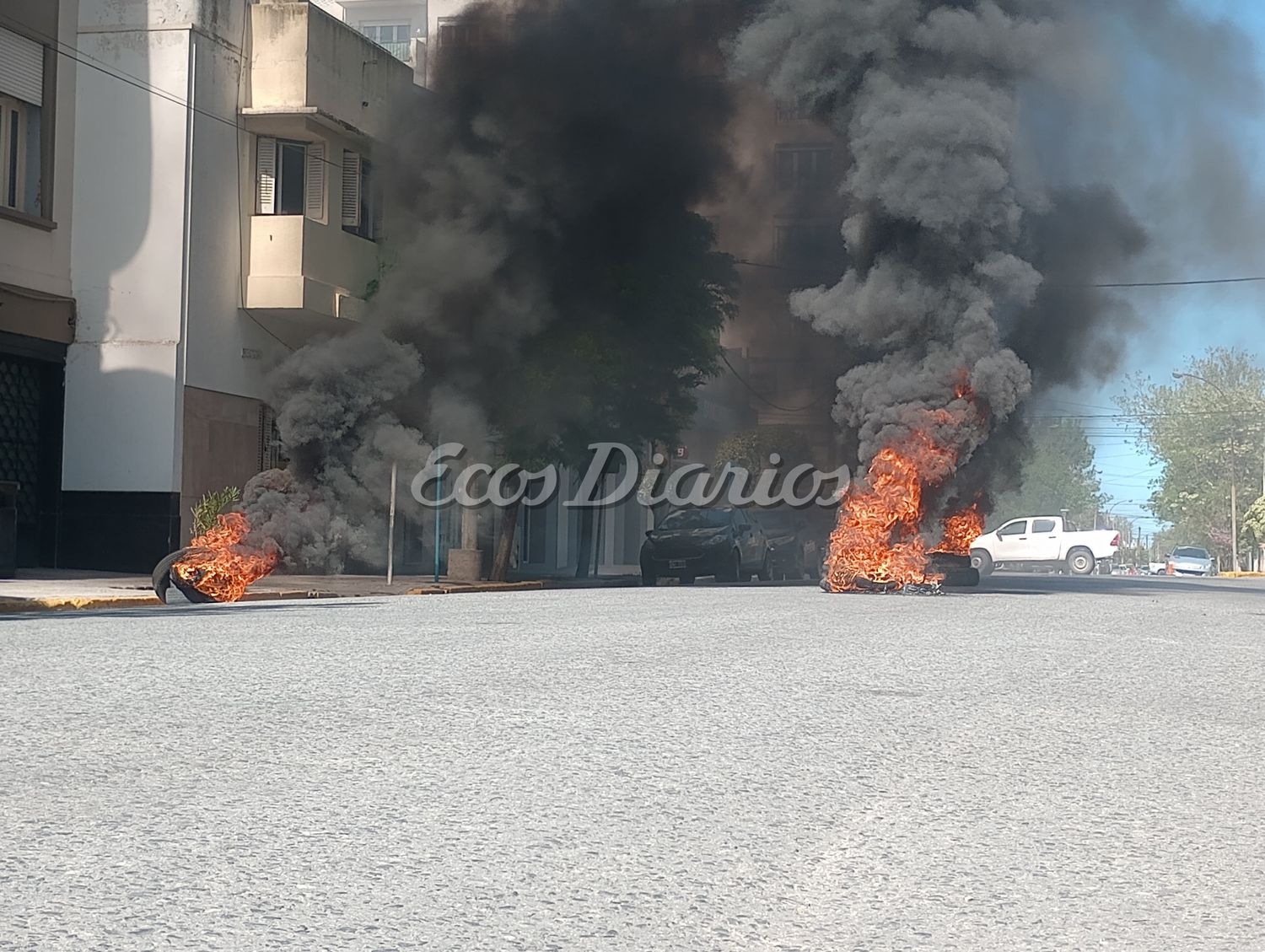 Reclamo. Frente a la Municipalidad