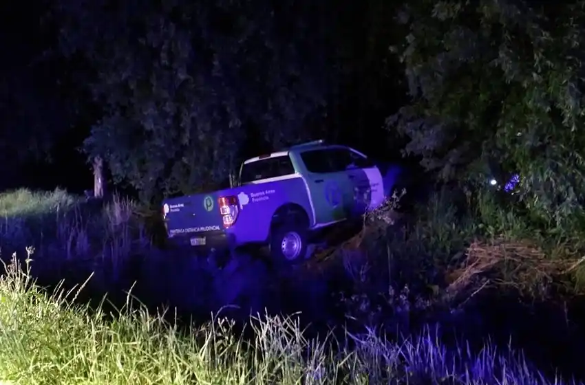 Trasladaba a dos presos y se despistó: uno de ellos quedó incosciente