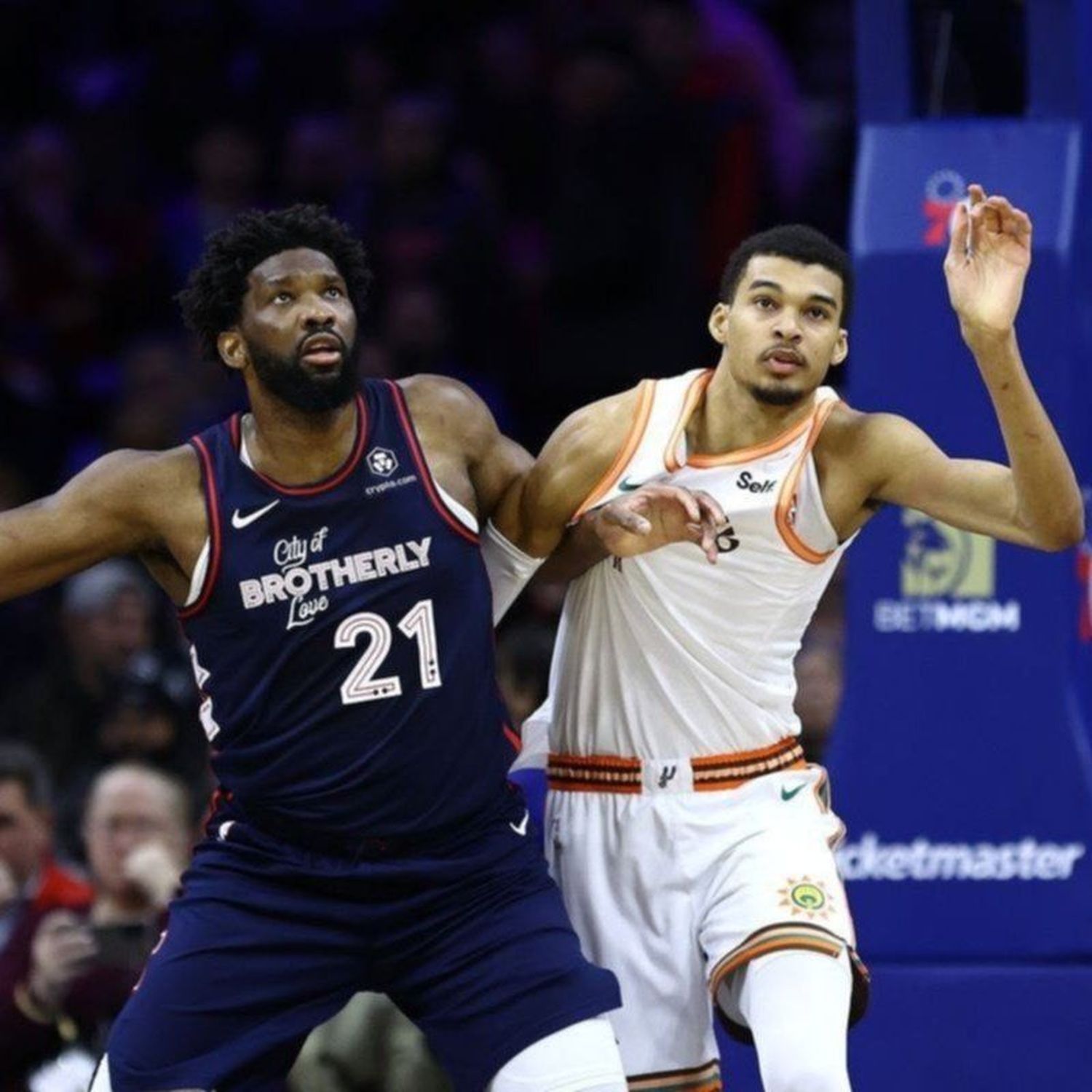 La reacción de Joel Embiid al conocer a Wembanyama