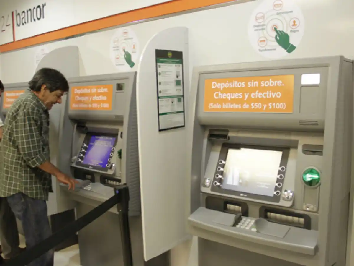 Comenzó el pago a los empleados provinciales