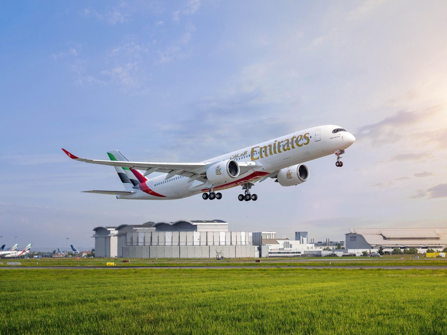 El primer A350 para Emirates realizó su vuelo de prueba inaugural