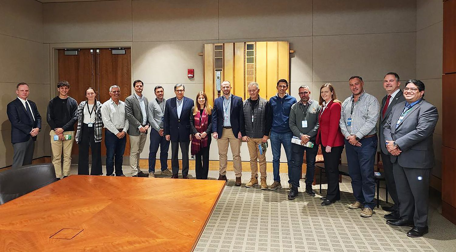 La firma local participó de la National Farm Machinery Show y mantuvo reuniones con autoridades de Estados Unidos y Canadá