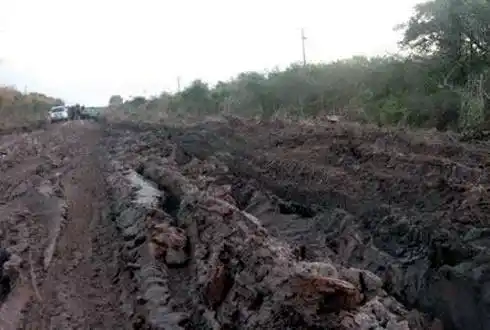 Los vecinos de la Ruta 51 piden el urgente asfaltado de la calzada
