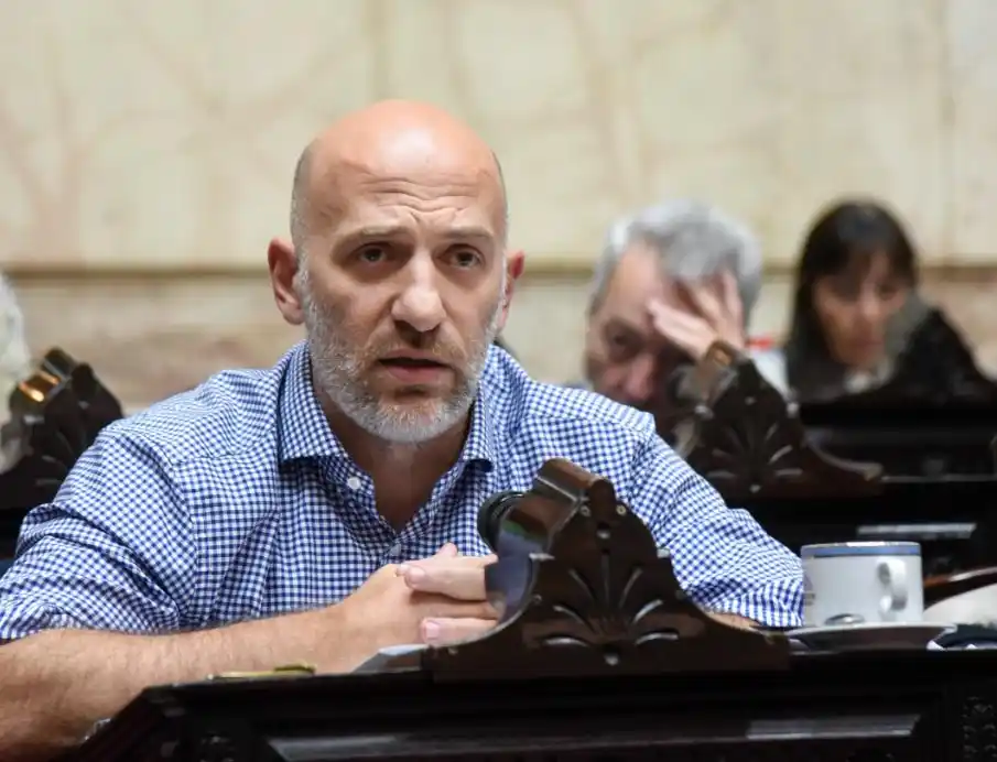 Emiliano Yacobitti, del vicerrector de la UBA.