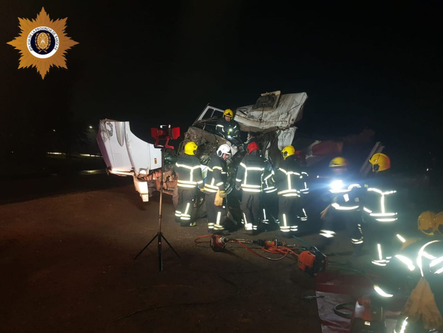 Impactante choque de camiones en la Ruta Nacional 33 terminó solo con heridos leves