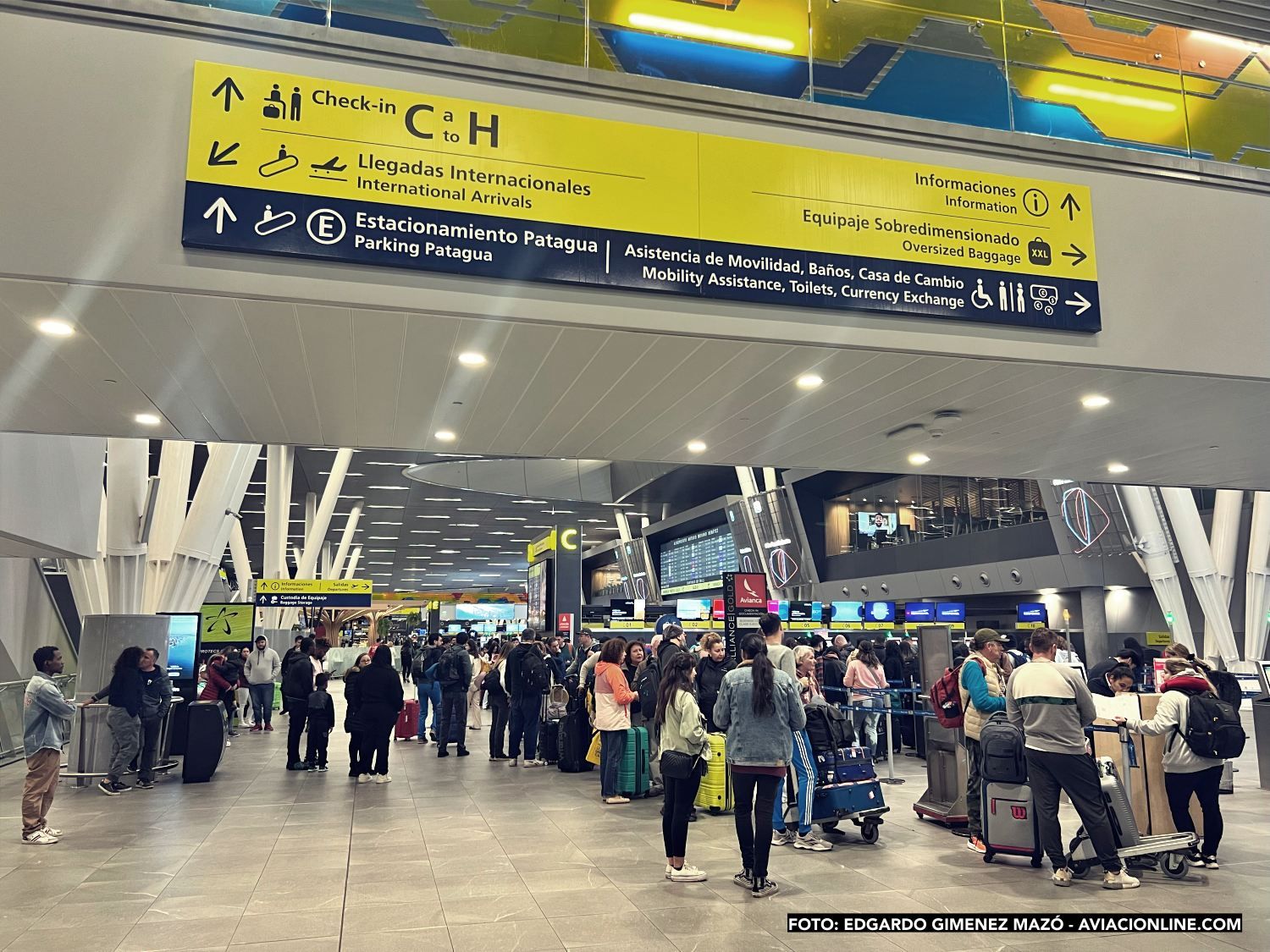 Vuelos en el aeropuerto de Santiago afectados por temporal de viento y lluvia