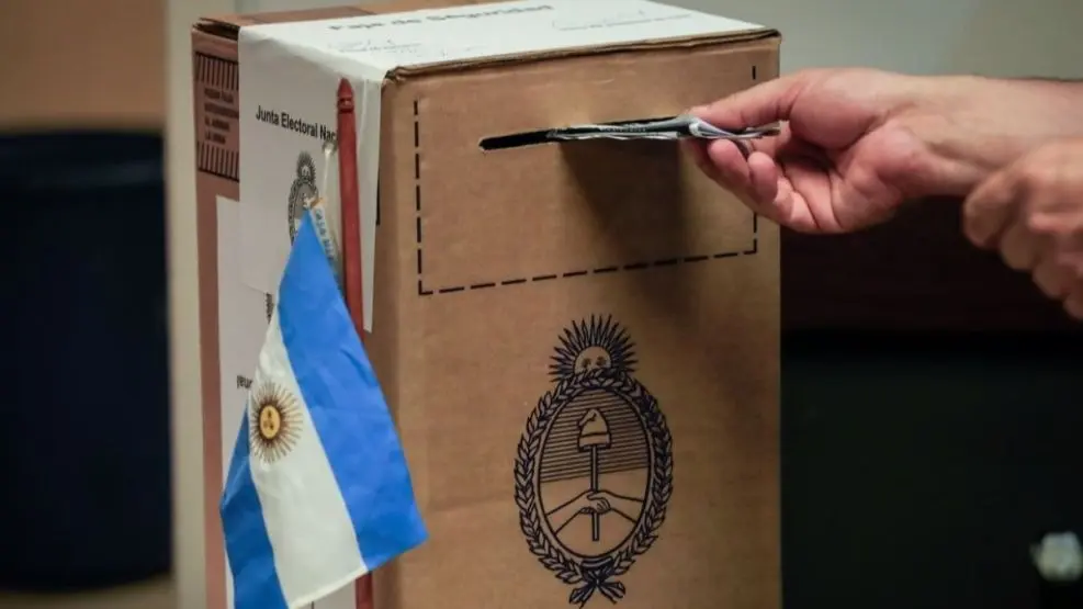 El acto de votar en Buenos Aires. El análisis del CONICET detalla el impacto real del voto migrante en las elecciones provinciales.
