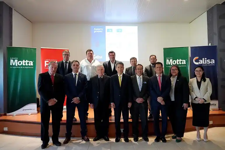 Visita de embajadores de ASEAN a Grupo Motta en Racedo