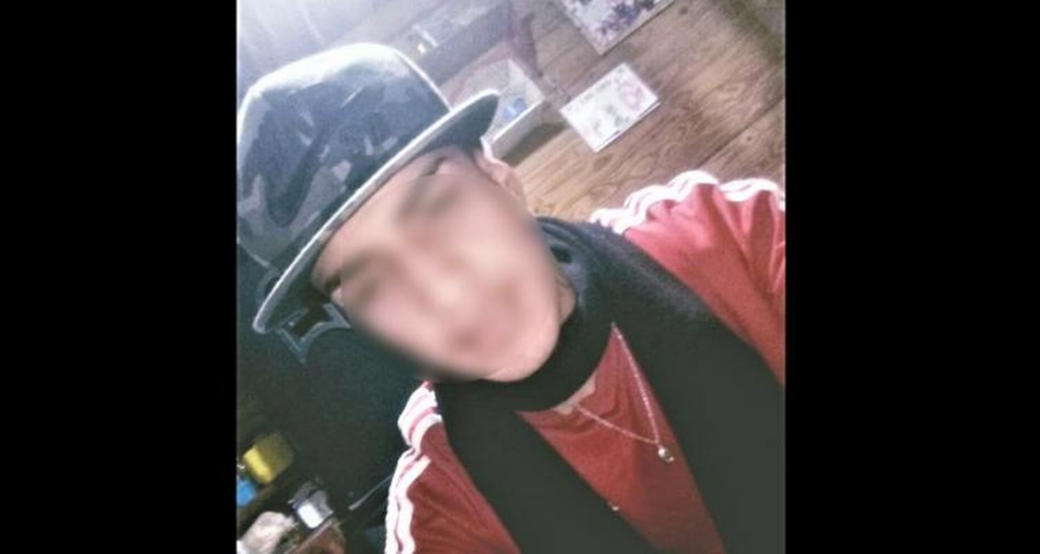Balearon a un joven en piernas y brazos: un hombre se presentó en la casa, lo acusó de ladrón y le disparó