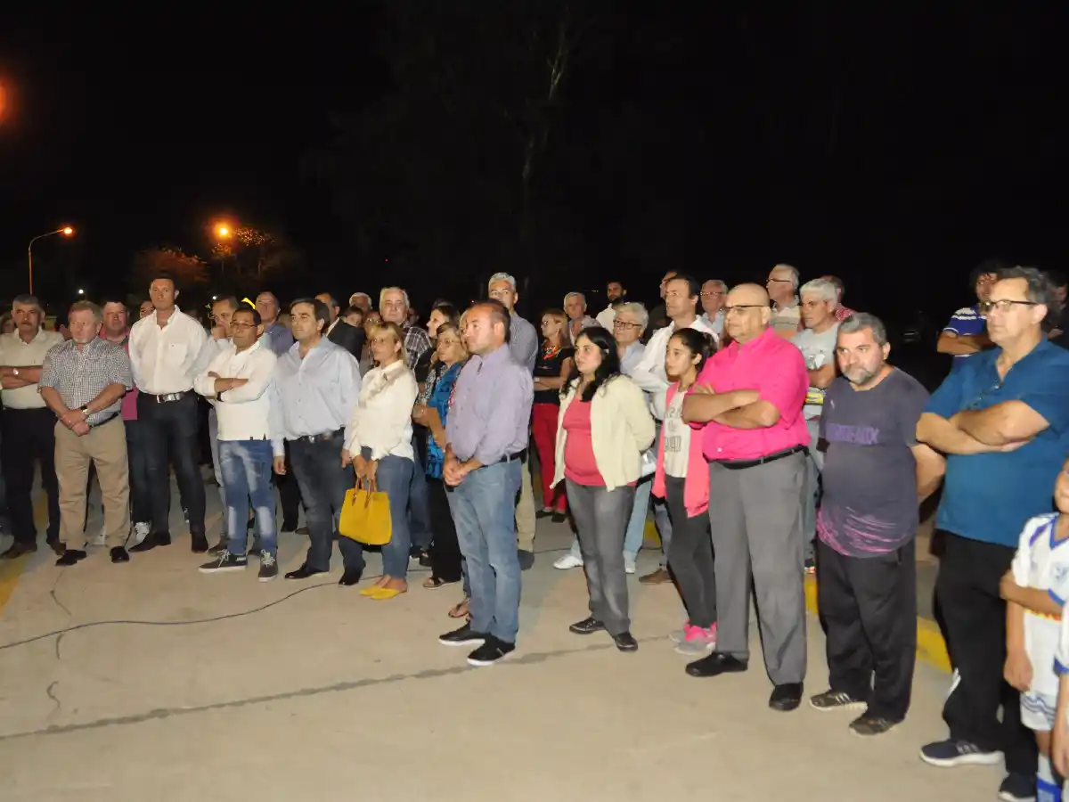 Calle Rufino Varela, pavimentada para conectar más barrios