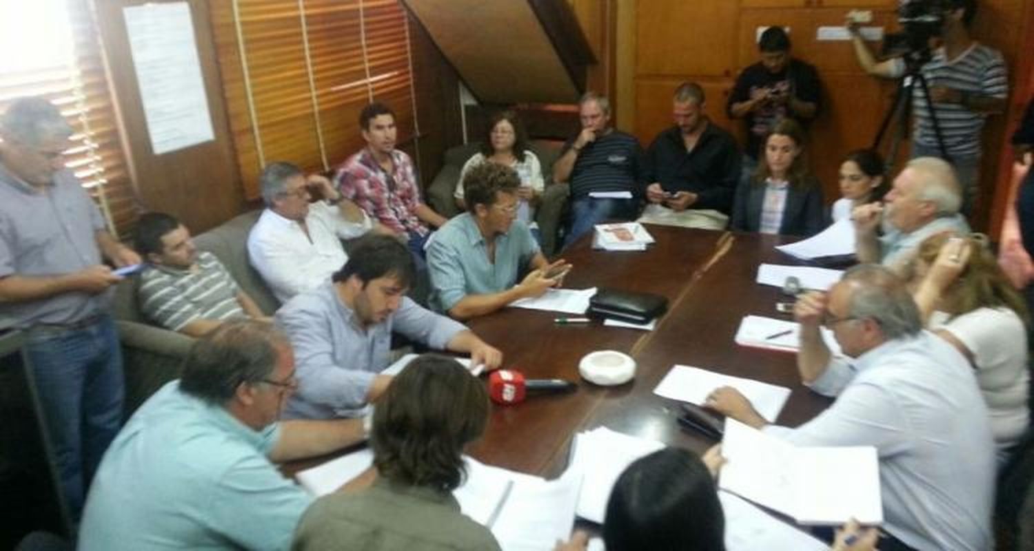 Aumento de tasas y el dinero para pagar los sueldos