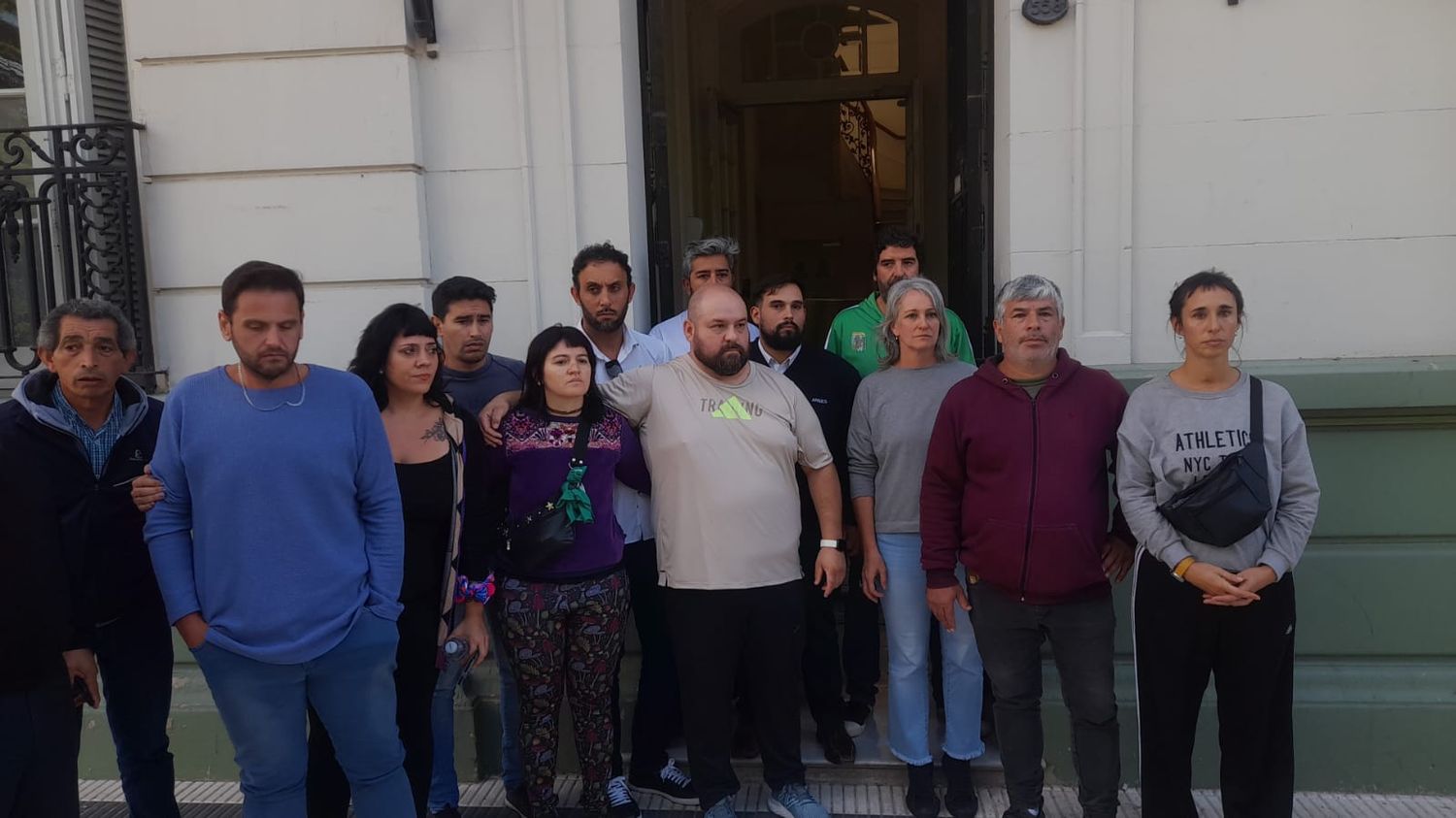 Por dos despidos en Anses, trabajadores se declararon en asamblea permanente