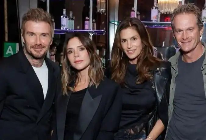 La diseñadora y la icónica modelo coincidieron en la fiesta de lanzamiento de Cloud23, la marca de Brooklyn Beckham.