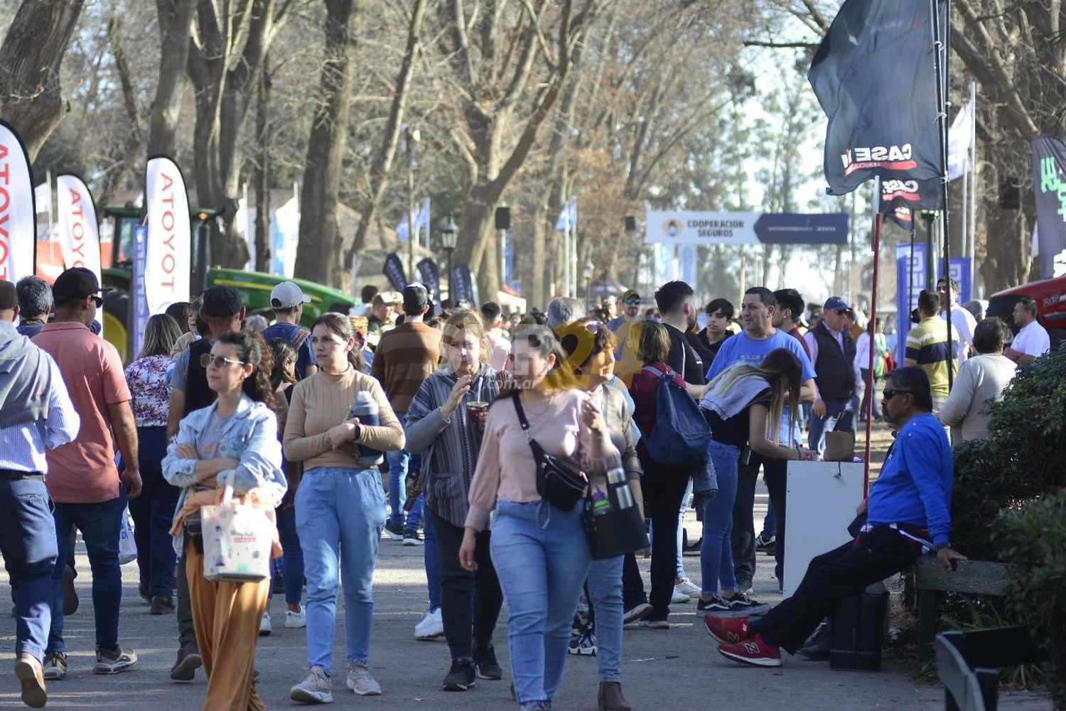 Último día de la ExpoVenado, con espectáculos y el sorteo de un 0 Km