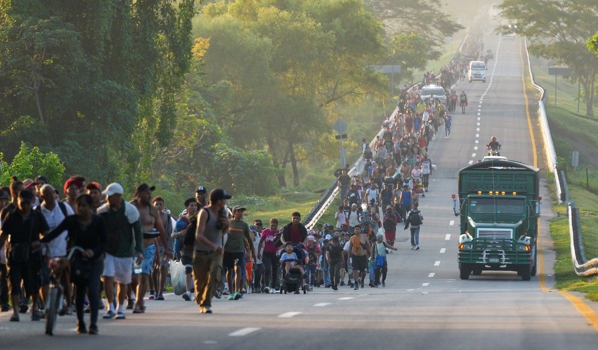 En Estados Unidos hay más de 11 millones de migrantes en situación irregular y el magnate los acusa de "infectar" el país.