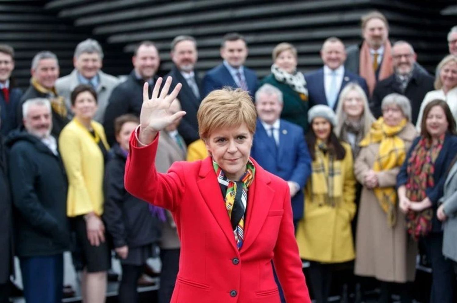 Renunció Nicola Sturgeon, la primera ministra de Escocia