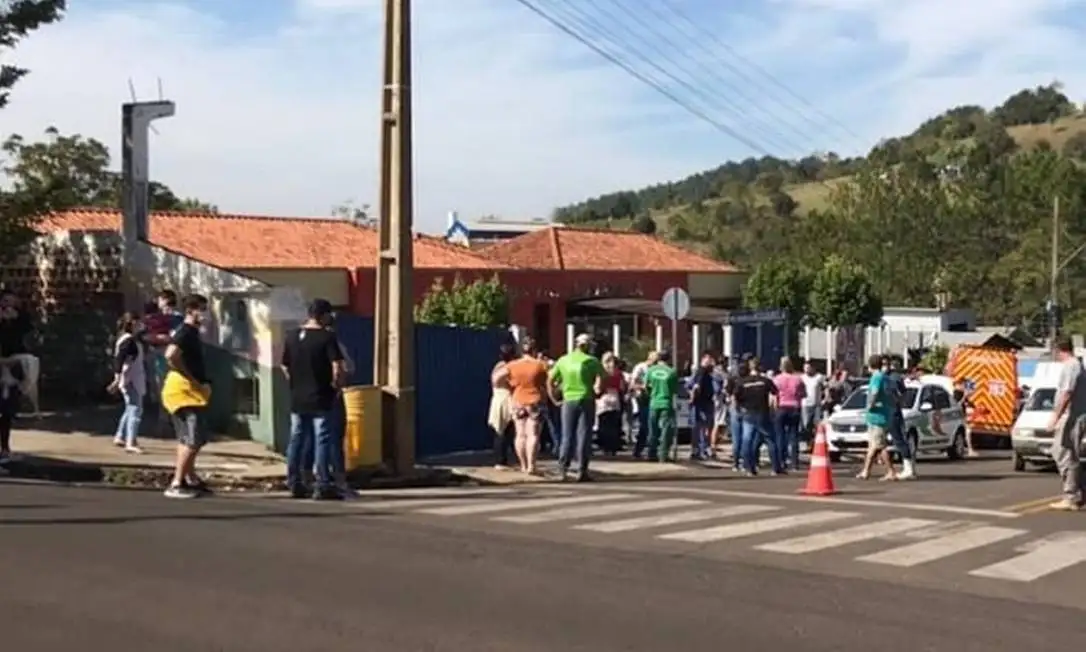 Un adolescente de 14 años mató a tres niños y una maestra en un jardín de infantes