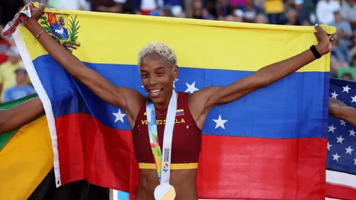 ¡GRANDE! YULIMAR ROJAS entre las 5 mejores atletas del año
