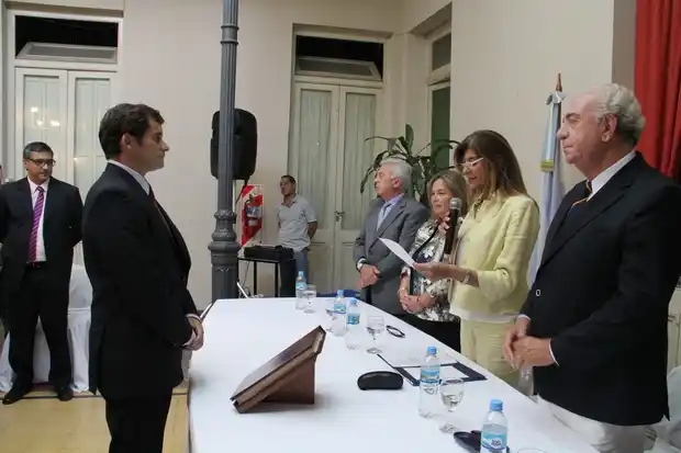 Dumón y Derudi tomaron juramento como vocales del Tribunal de Juicios