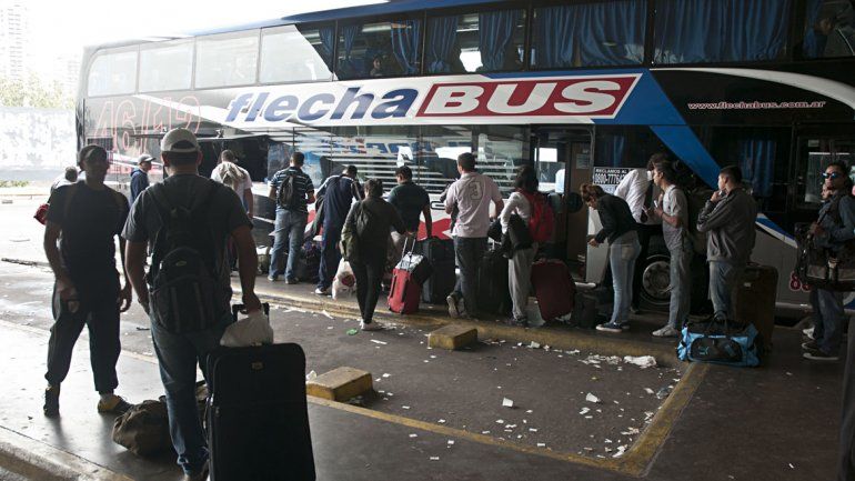 Desde diciembre será obligatorio llevar DNI para viajar en micro