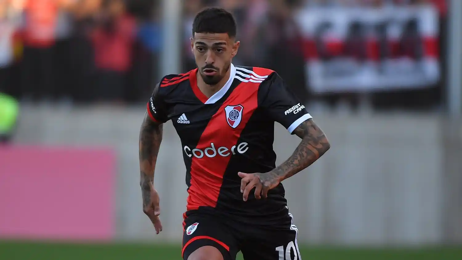 Lanzini está en duda para el debut de River.