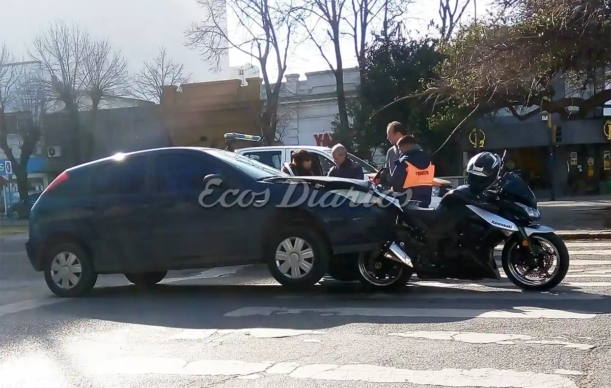 Choque auto moto