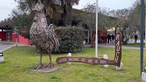 Rauch celebra 50 años de la primera Fiesta Nacional del Ave de Raza