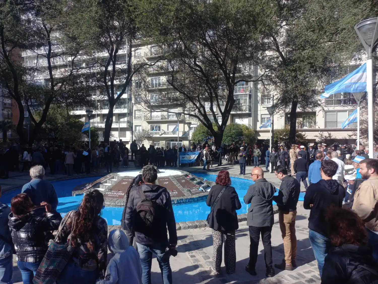 El acto forma parte de las actividades conmemorativas que cada año se realizan en la ciudad para mantener viva la memoria de quienes combatieron.