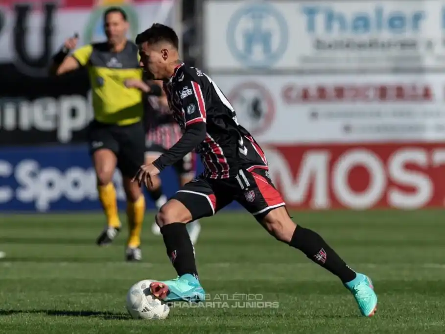 Pombo convirtió cuatro goles en 36 partidos en su última temporada en Chaca.