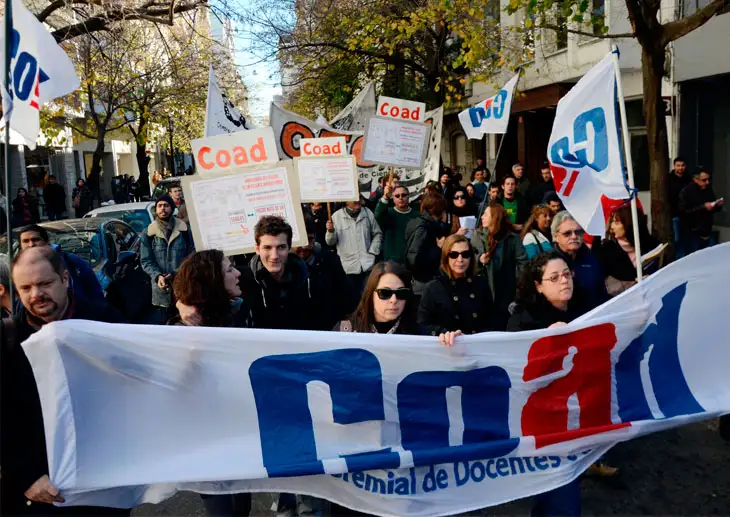 Docentes universitarios van al paro el viernes