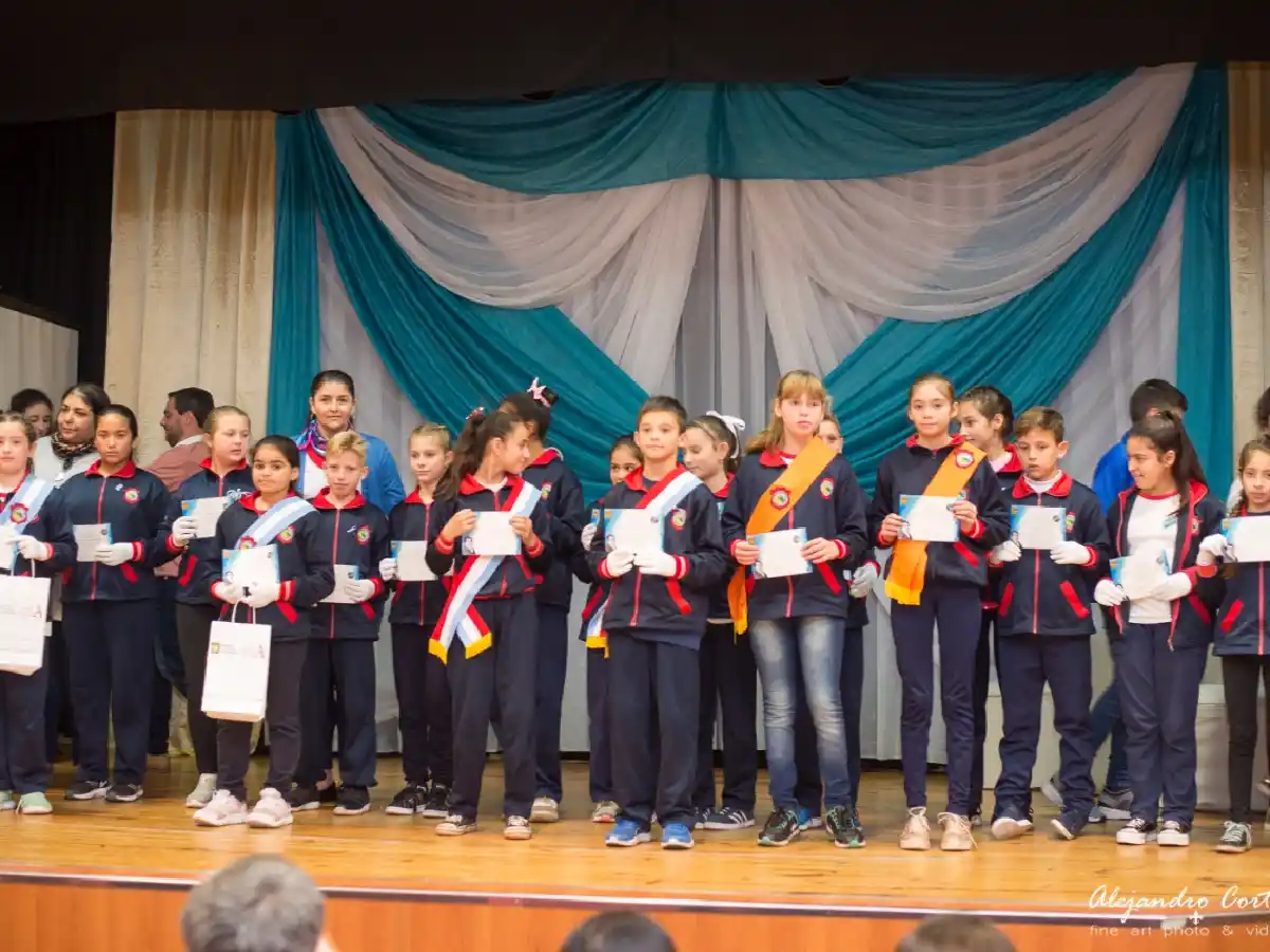 Brinkmanenses recibieron el premio “Manuel Belgrano”  