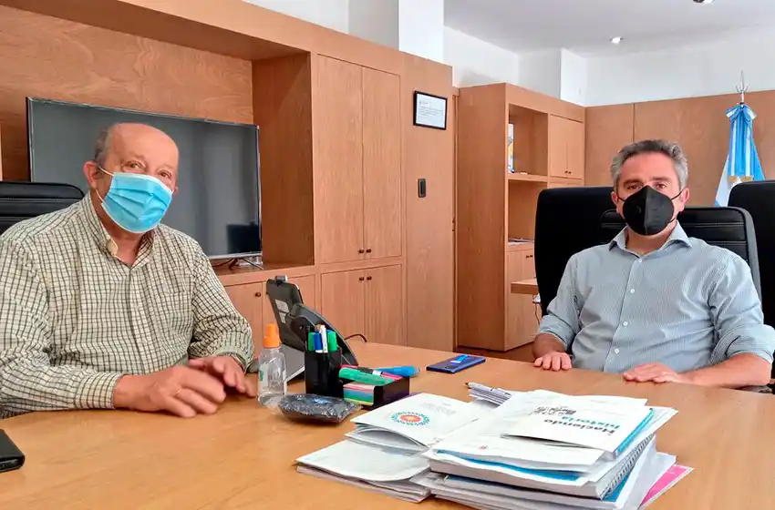 El intendente Paredi elevó la solicitud de creación de un Jardín Maternal en Vivoratá