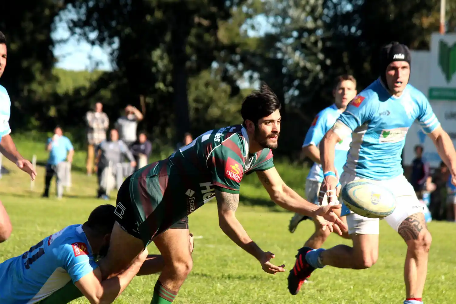 Definirán mano a mano