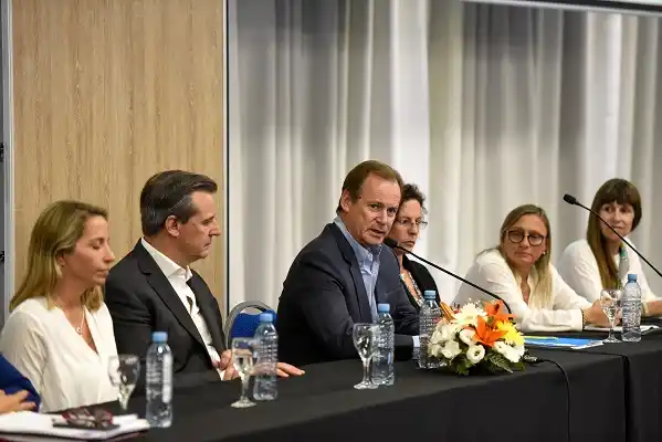Bordet presentó el Registro Único Nominal de Niñez de Entre Ríos