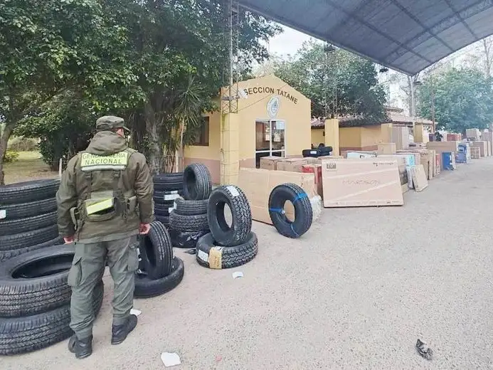 Decomisaron mercadería de contrabando con 
un avalúo que asciende los 123.500.000 pesos