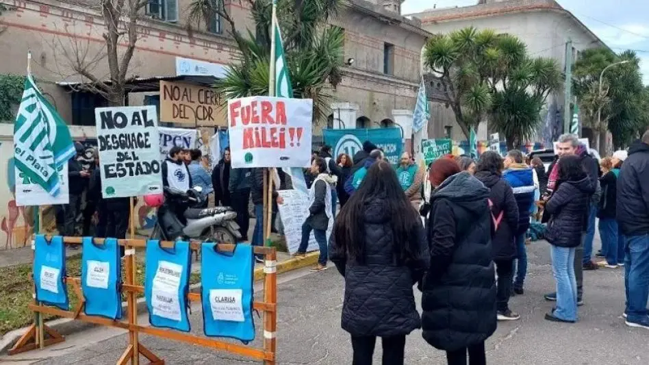 Denuncian Nueva Tanda de Despidos y Cesantías en Organismos Estatales de Mar del Plata