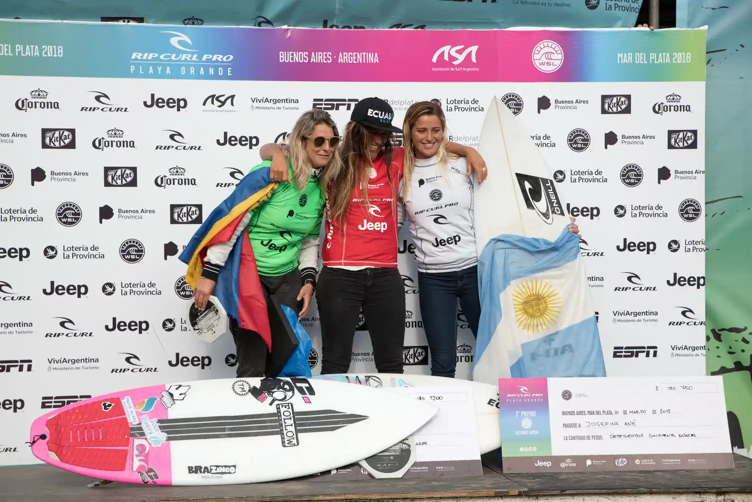 Ané subcampeona en las olas marplatenses