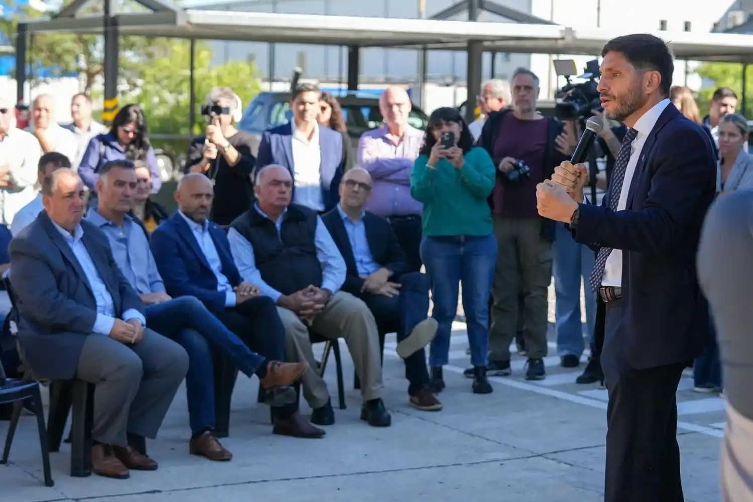 Pullaro resaltó el impacto de la obra pública en la generación de empleo y el acompañamiento a pymes.