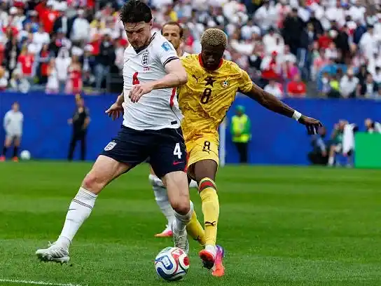 El 0-0 puso al rojo vivo el grupo L.