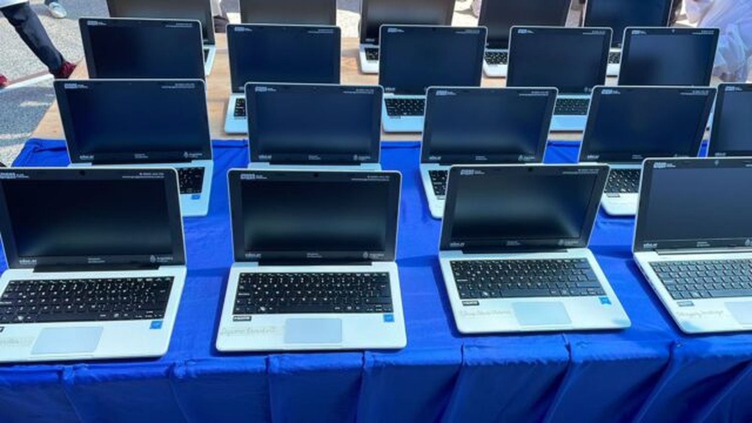 Conectar Igualdad: en sólo dos jornadas se entregaron más de dos mil netbooks