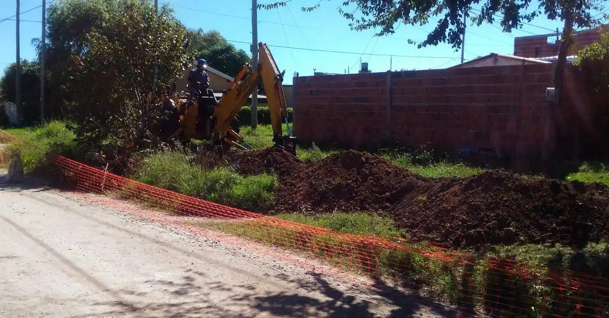 Avanzan las tareas para dotar con agua potable a barrios del norte