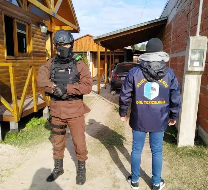 Realizaron allanamientos y  secuestraron estupefacientes  y otros elementos