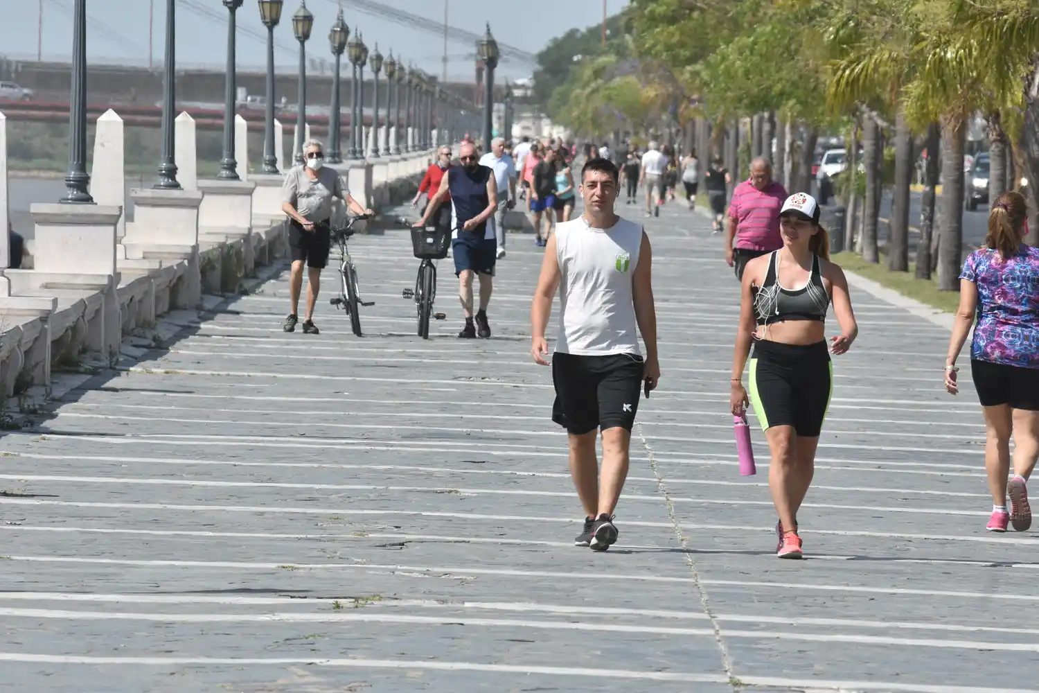 Jornada calurosa y con algunas nubes en la ciudad de Santa Fe