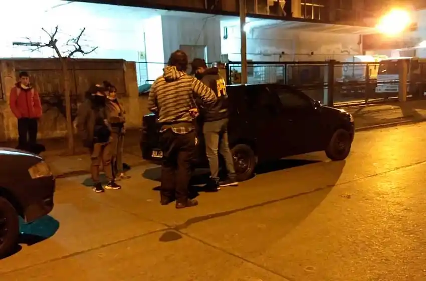 Zona Roja: lo detuvieron sin permiso para circular y con cocaína