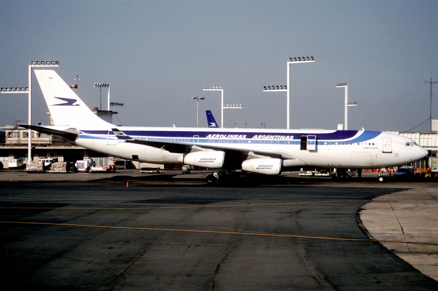 Aerolíneas Argentinas Initiates Sale of Historic Airbus A340-200