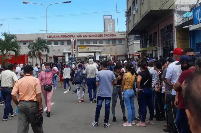 ¿Situación irregular? ENTÉRESE quién puede cruzar la frontera en medio de elecciones presidenciales en Colombia