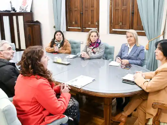La vicegobernadora se reunió con representantes de la salud y la ciencia