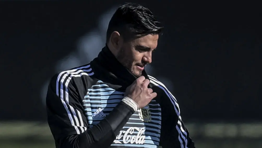 «Chiquito» Romero arribó al país para sumarse a la Selección Argentina