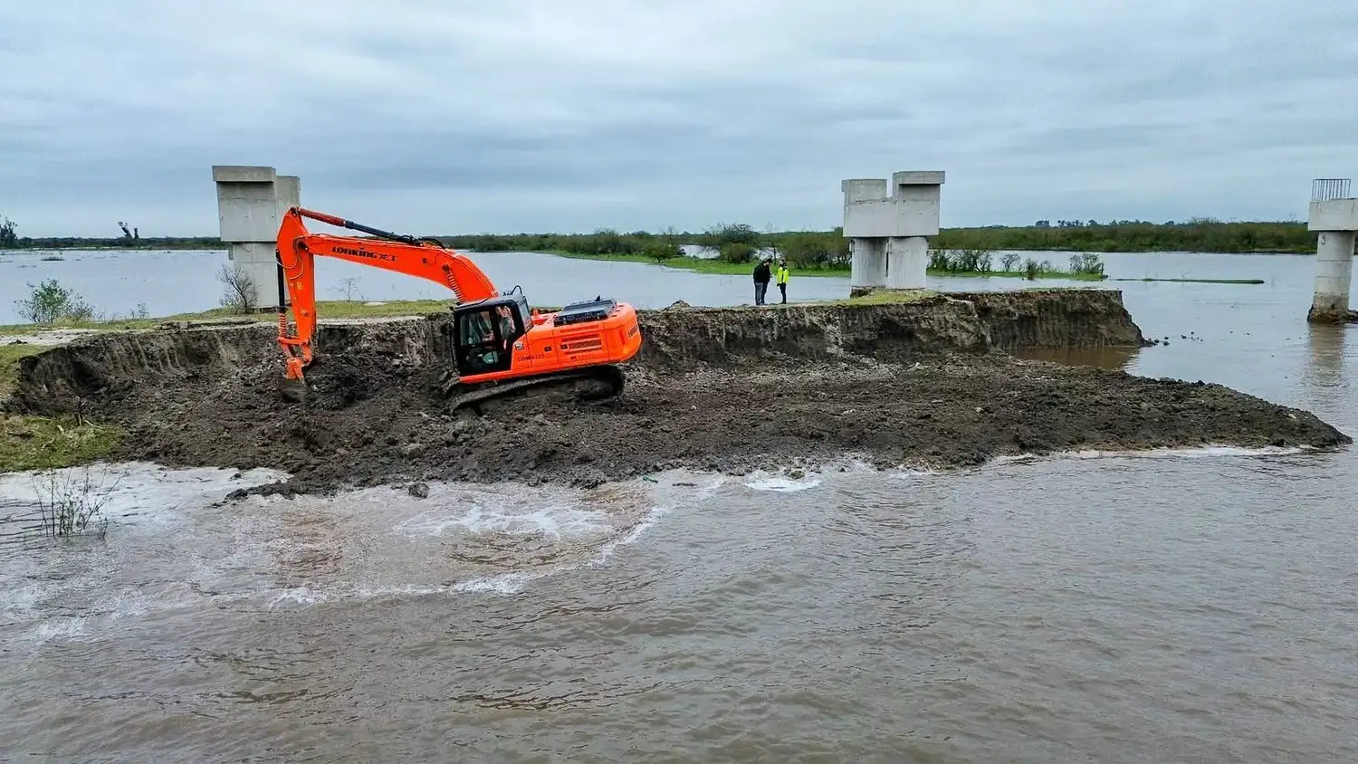 Santa Fe retiró un terraplén sobre el valle del Río Salado para prevenir riesgos de inundaciones ante El Niño - 2